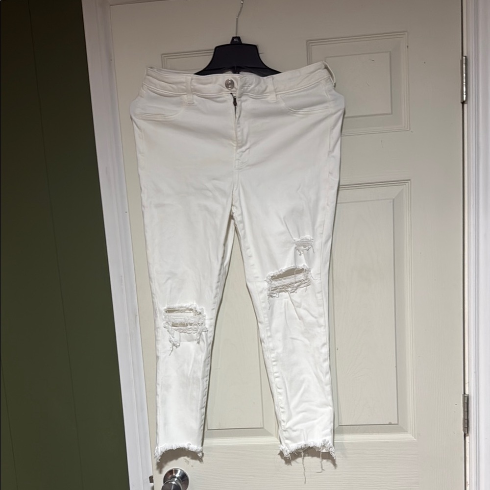 American Eagle Outfitters White Skinny Distressed Jeans
